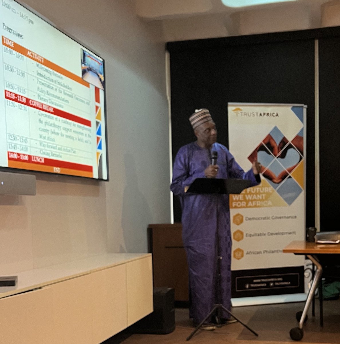 Amazing opening Remarks by Dr Ebrima Sall Executive Director of @TrustAfrica during today’s ongoing in-country meeting in Lagos, Nigeria, who addressed the issues of the philanthropy ecosystem in West Africa