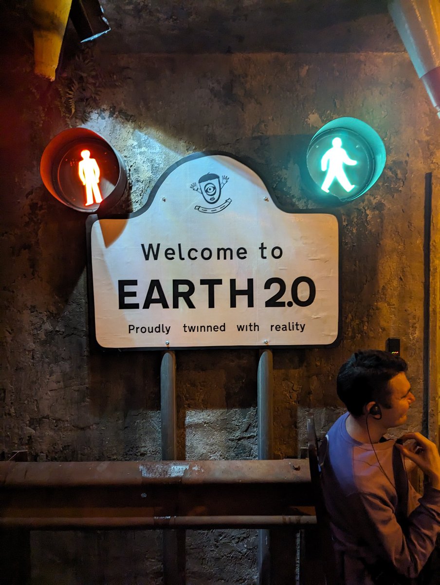 Exciting new project emerging with <a href="/WakeTheTiger_/">Wake The Tiger</a> 

Watch. This. Space.

#curriculum #creativity #imagination #authors #scientists #artists #Engineers #mycologists #edutwitter