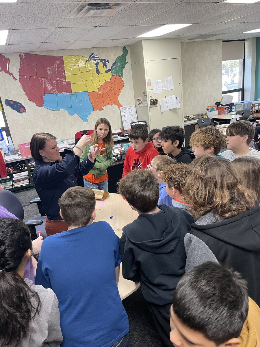 RRshoemaker's tweet photo. Thank you @CP_FFA for breakfast and the DNA lesson @CPElem #gophergreat https://t.co/54VflEsKO6