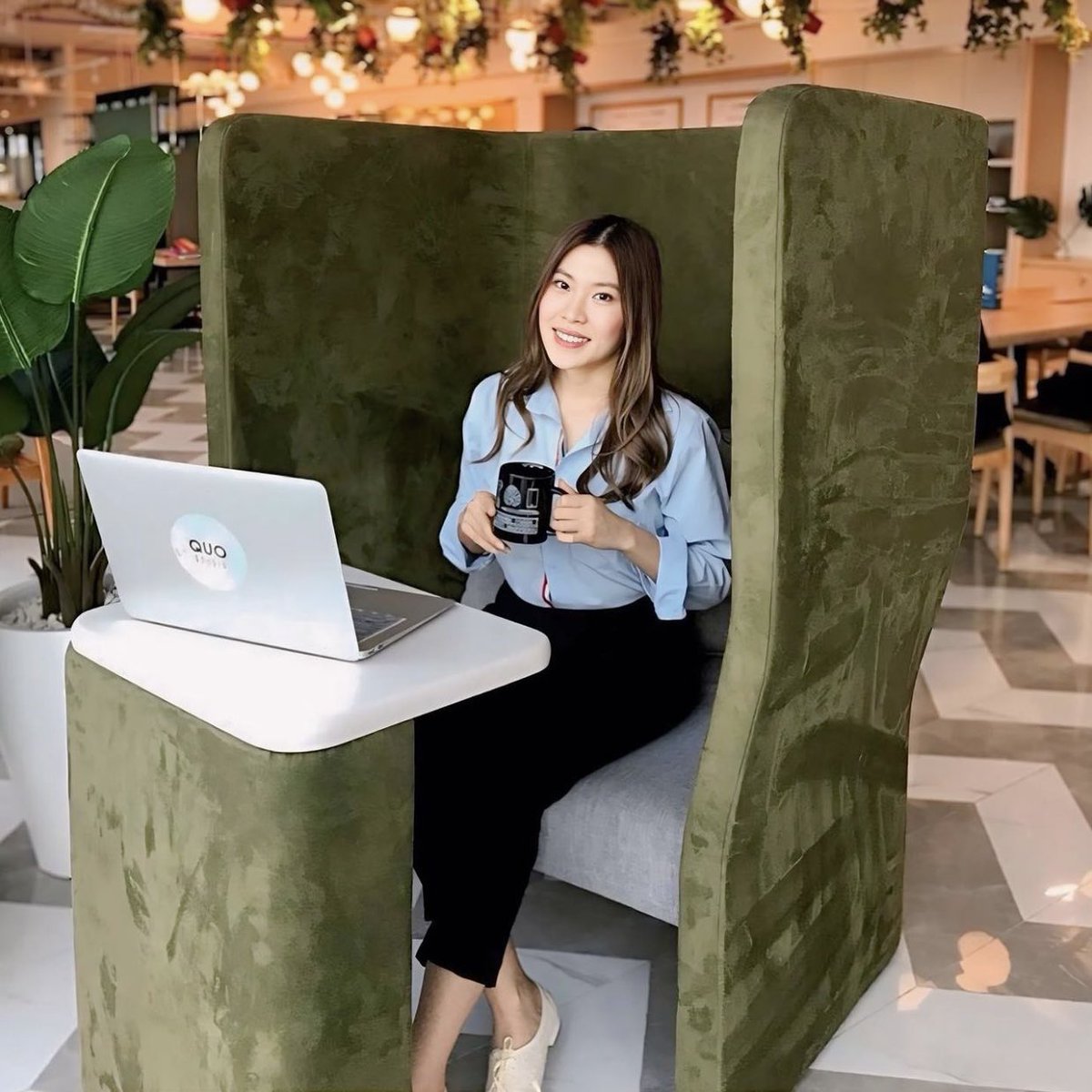 LetsGoWork's tweet image. Nice outfit x beautiful workspace ✨ 

#GoWork #MulaiDariGoWork