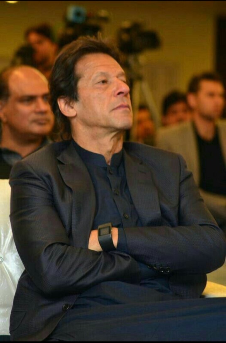 This is how my Kaptaan my leader Imran Khan is fighting with corruption and mafia. Imran Khan aka The Man Of Steel #فاتح_قیدی_عمران_خان @TeamiPians