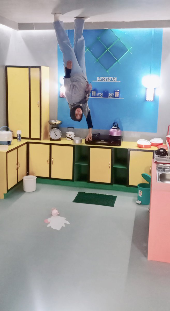 CebyReborn's tweet photo. Roda itu berputar,kadang diatas kadang dibawah.kl lg diatas Jang jumawa/sombong,merasa paling hebat,juga kl lg posisi dibawah,harus sabar,ikhlas tdk boleh iri dg kesuksesan orla.mawas diri.met mlm sobt.salam #setulegi https://t.co/YlHlne61fy