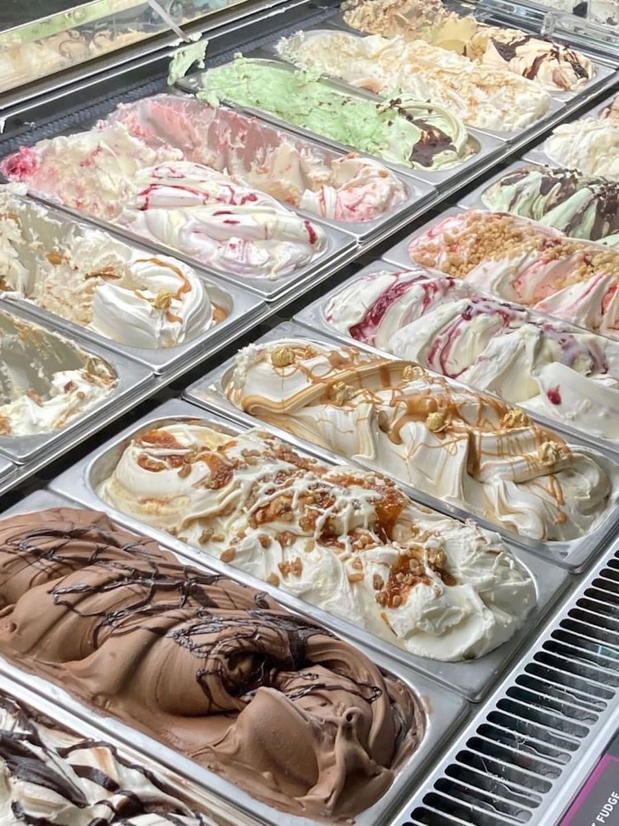 xyco_twt's tweet photo. ice cream >>> https://t.co/QNUrgZyycP