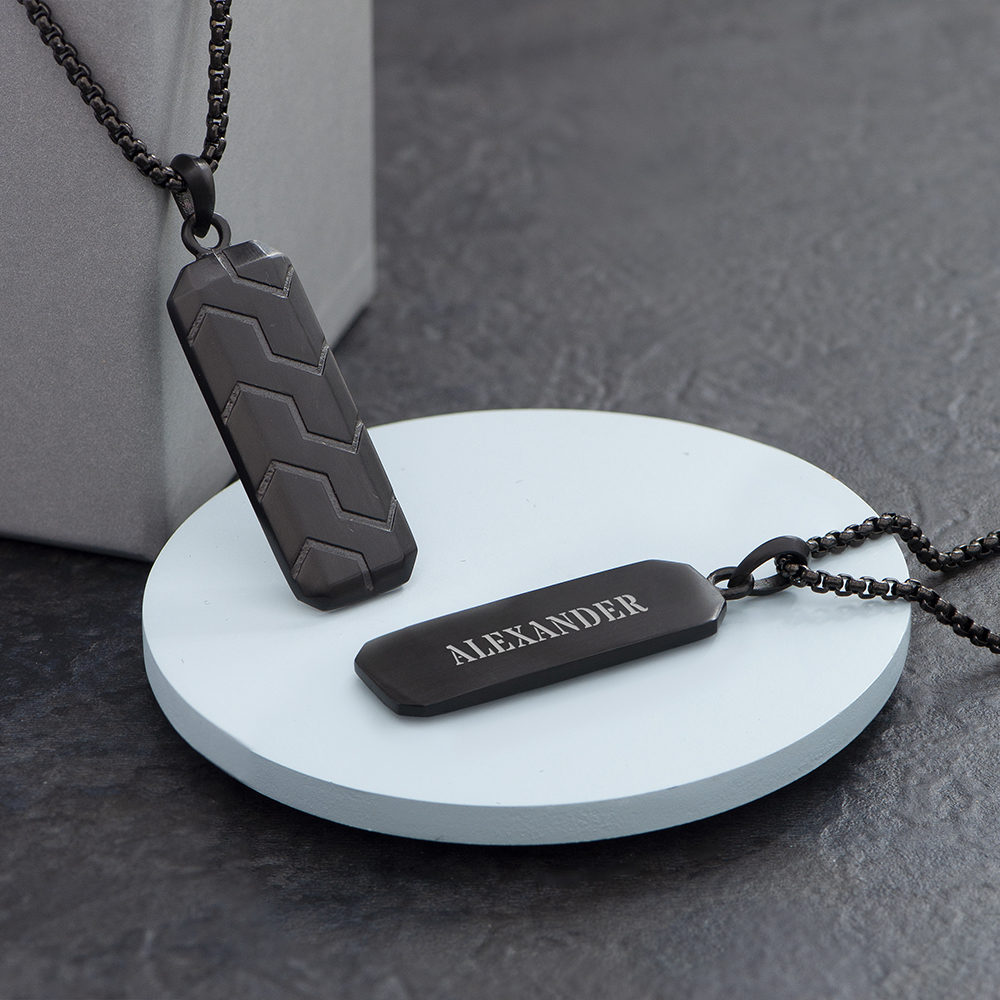 Looking for an alternative to silver or gold? The necklace is made from black steel and features a patten on one side and a plain inner side that can be personalised with a name, initials or special date lilybluestore.com/products/perso…

#jewellery #mensjewellery #personalised #MHHSBD