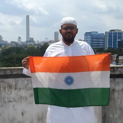 Hattori_nongshA's tweet photo. How can an individual, with a profile picture holding the national flag of #India,speak of disrespecting citizens of #India?It's perplexing that someone displaying such patriotic symbolism would engage in actions contradictory to the values associated with their national identity https://t.co/tK0XezGFcE