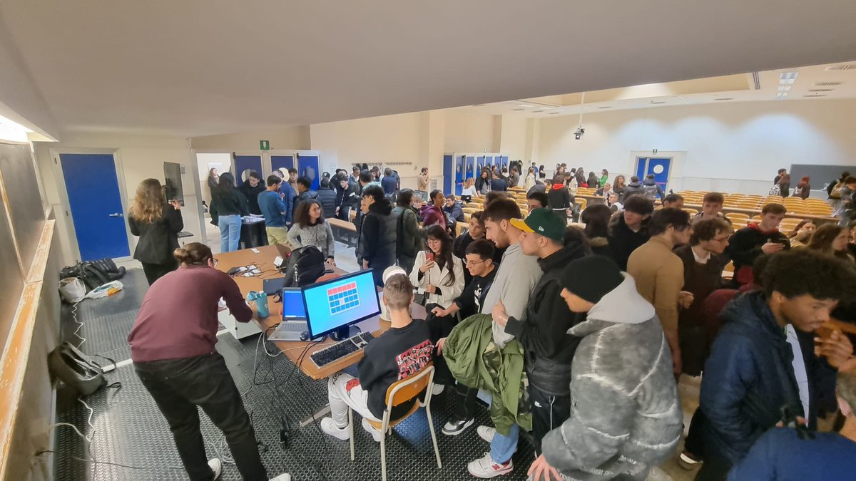 PriscaLab's tweet photo. 🤖 Open Day 🤖
This year PRISCA students were involved in the #opendays2024 for the Scuola Politecnica e delle Scienza di Base, Università degli Studi di Napoli Federico II. We were happy to show to young students potential applications of Computer Science to Social Robotics! https://t.co/JlocLtEUPq