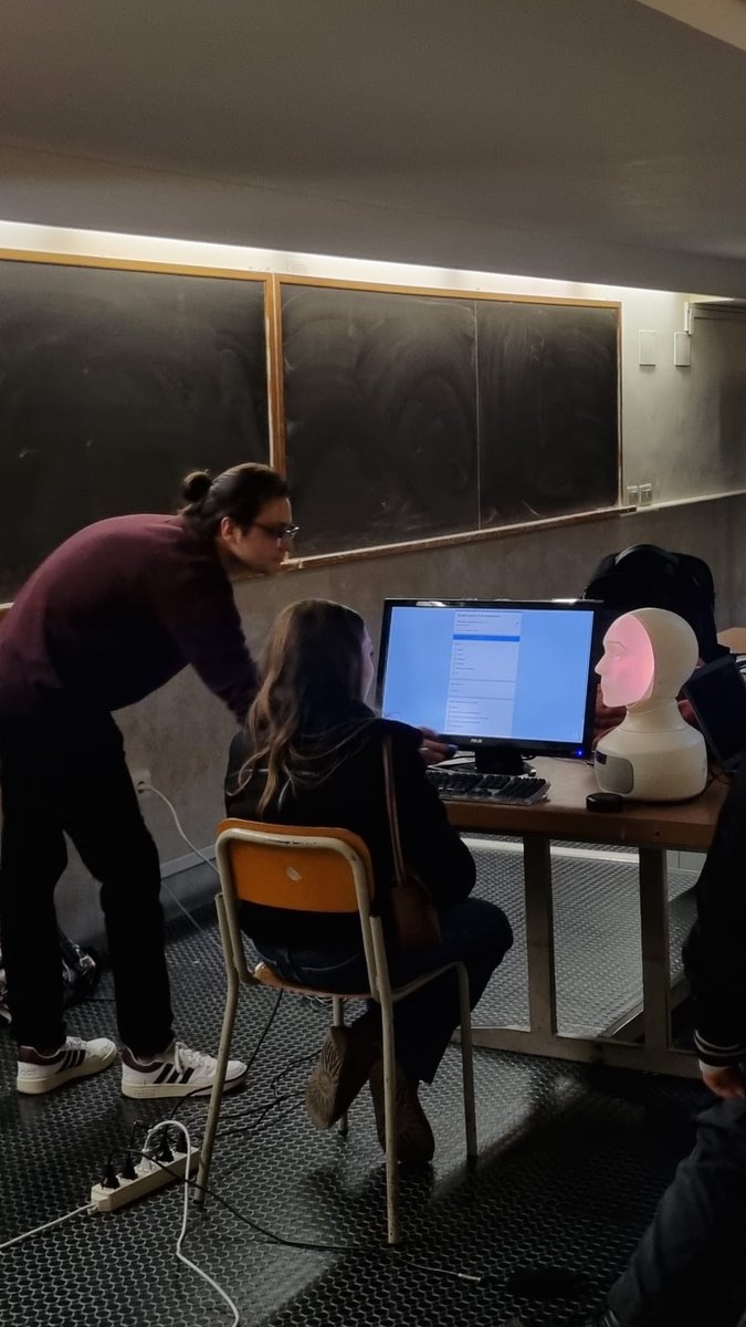 🤖 Open Day 🤖

This year PRISCA students were involved in the #opendays2024 for the Scuola Politecnica e delle Scienza di Base, Università degli Studi di Napoli Federico II. We were happy to show to young students potential applications of Computer Science to Social Robotics!