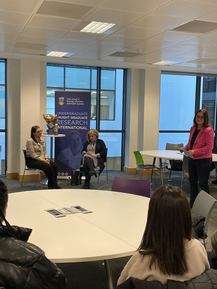 Dr Denise O’Brien introducing Rachel Kenna @chiefnurseIRE Chief Nursing Officer and Prof Maria Brenner at “A fireside chat with Rachel Kenna: a career to inspire”. Thank you @lieabh for taking the time to speak with our staff and students @UCDMidwifery @HealthUcd @ucddublin