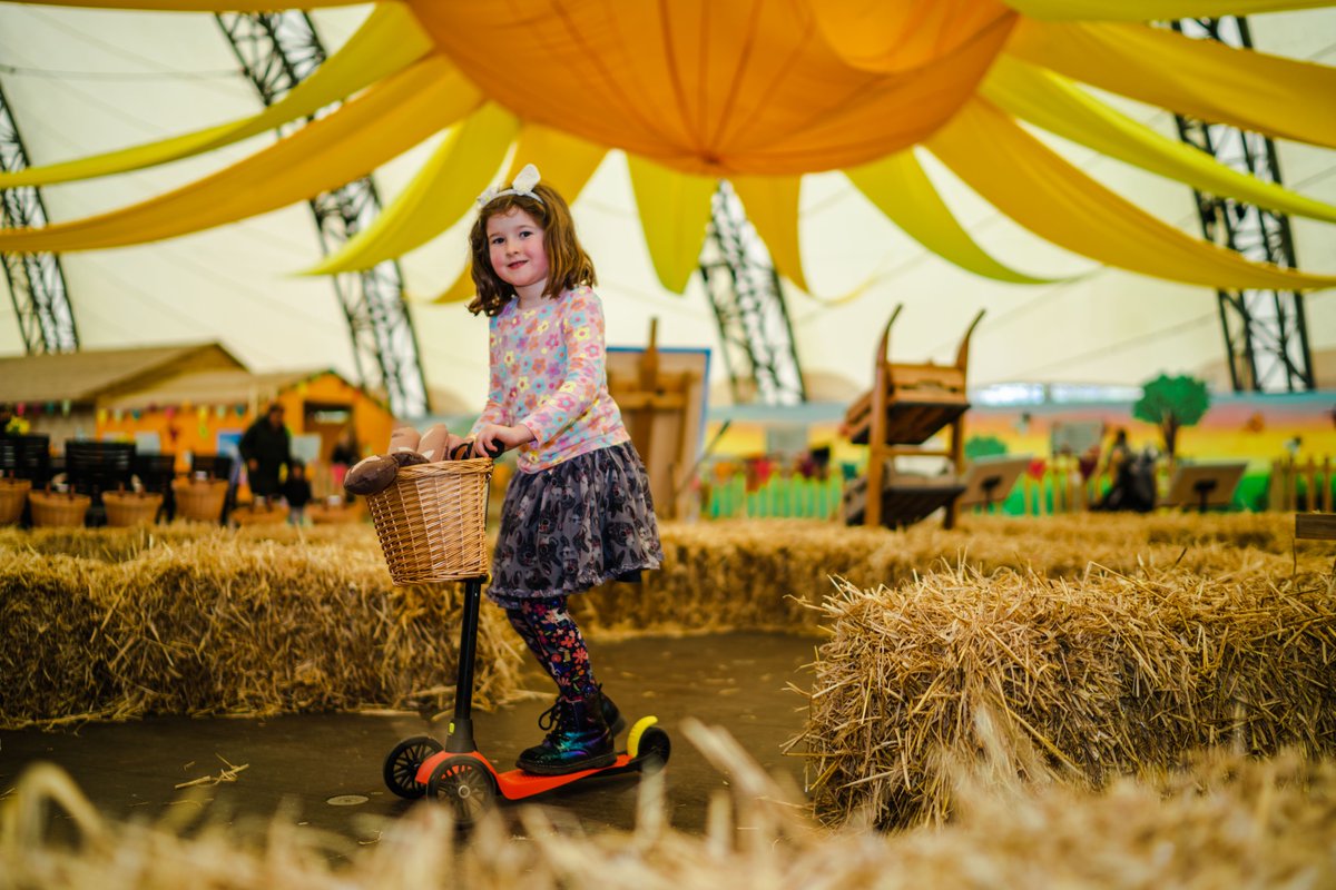Fantastic food-themed challenges, a tasty chocolate trail and Earth-friendly market stalls are among a packed programme of activities awaiting guests visiting @EdenProject this Easter. edenproject.com/media-relation…