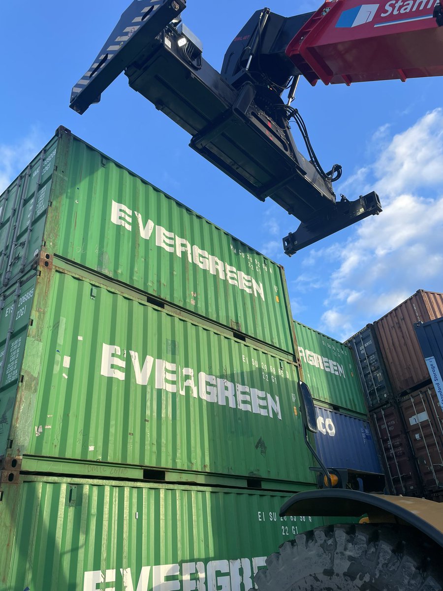 StamfordStorage's tweet photo. Need a storage container? We have 6’ through to 45’ available for either purchase or hire. We also offer on site storage too.#LincsConnect https://t.co/oejLYXg6rG