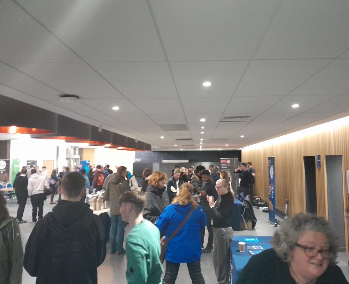 HWU_GA's tweet photo. 👏👏Massive thanks to everyone who made our 1st ever GA Recruitment Fair such a fantastic success last night! Big thanks to our employer partners and all the young people who turned up, giving the event such a great energy! https://t.co/UBtkF3bJzI