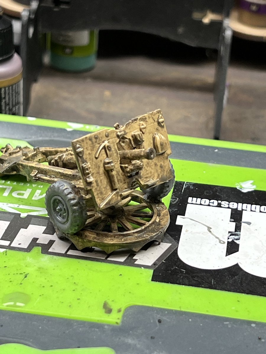 #hobbystreakday1275 working on the actual machinery using the monument hobbies newsh to mess with it for the first time #hobbystreak #warmongers #boltaction #warlordcommunity #warlordgames #historicalwargaming