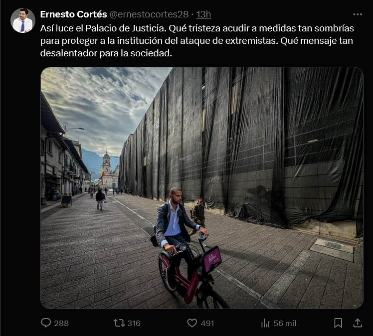 wilsonariasc's tweet photo. El editor general de @ELTIEMPO no sabe diferenciar entre el Palacio de Justicia y la Secretaría de Gobierno de Bogotá. EL EDITOR GENERAL DEL TIEMPO. ¿Qué calidad de información le espera a sus lectores? Mentir para generar pánico, como estrategia. https://t.co/m86DVHSY1o