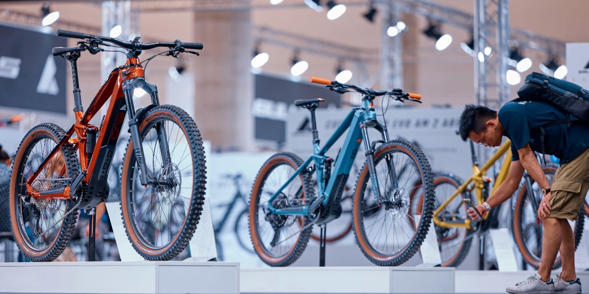 Summer time is EUROBIKE time. 🌞 Even before the start of this year´s show, fairnamic GmbH is setting the date for the next but one edition of the flagship trade fair in Frankfurt am Main. In 2025, the 33rd #eurobikeshow will be held from June 25-29. ➡️ eurobike.com/frankfurt/en/p…