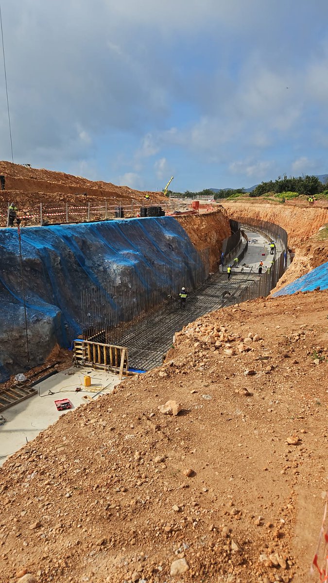 sferroviarism's tweet photo. ➡️ Avançam a bon ritme en les obres de construcció de l'ampliació del metro fins al #ParcBit 

✅ A finals d'enguany, tindrem una nova estació en servei. https://t.co/VPafd2Snxp