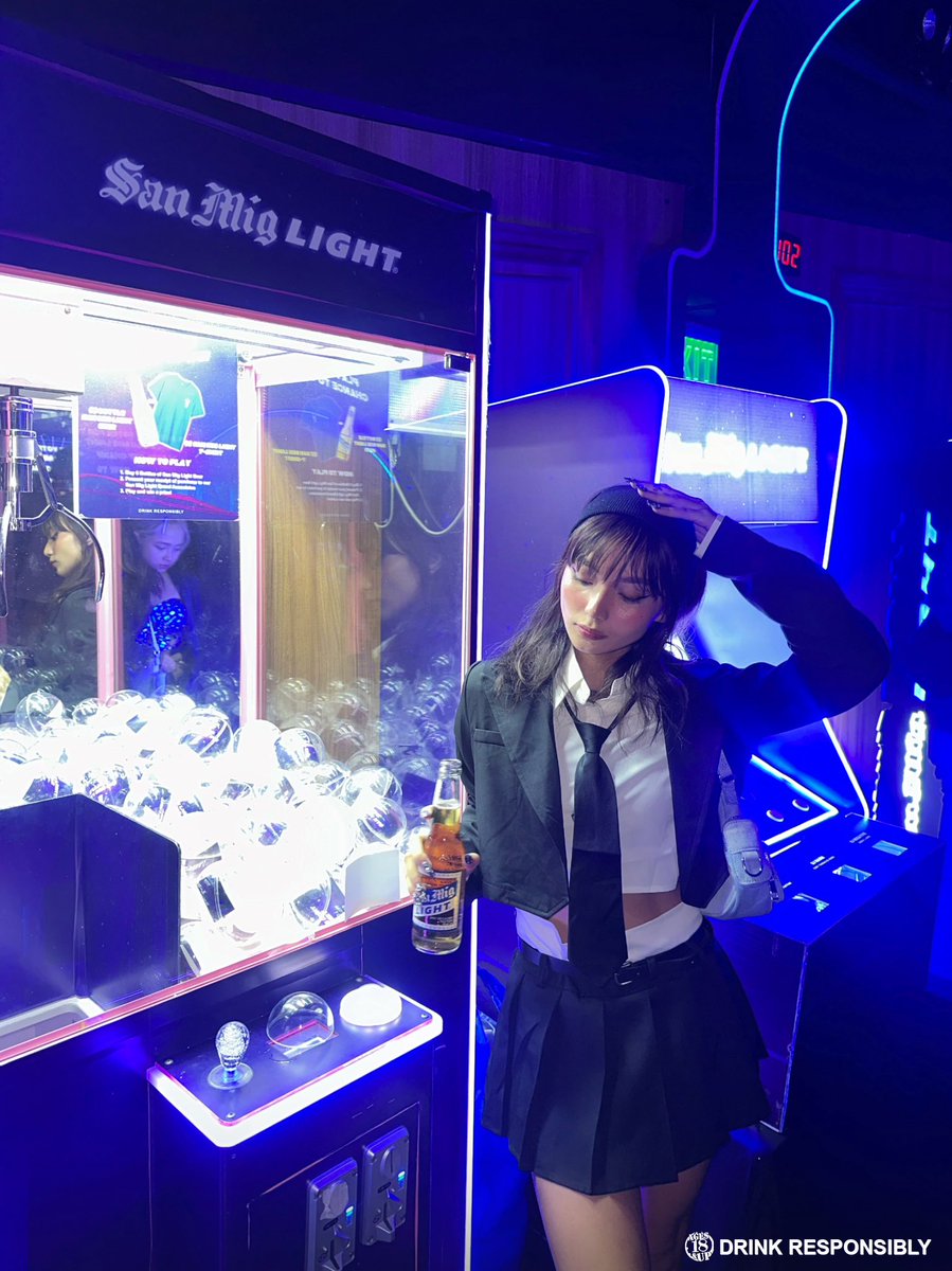 shinayahdc's tweet photo. cheers to good times and cold beers! 🍻 

#GetIntoTheLightLife #SanMigLight

Drink Responsibly
ASC S0029P020524S https://t.co/6qO9Foq5dm