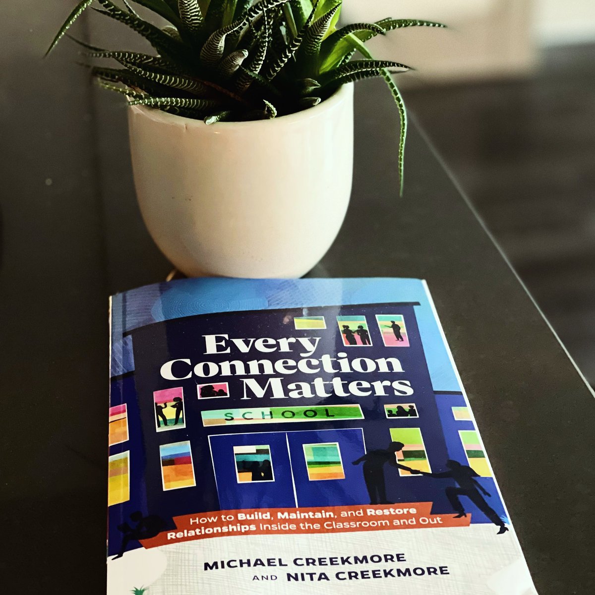 Me and @TheeBeardedSC book, Every Connection Matters, is out in the world! It is centered on the power of cultivating relationships, maintaining relationships and even restoring relationships. It’s through ASCD. ascd.org/books/every-co… @CreekmoreConvos