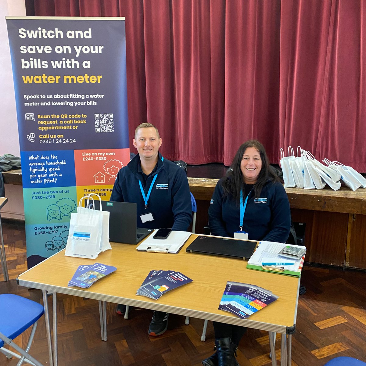 Pop by & say hello to Kallum & Jo! 👋 They're at the #Gipton Winter Wellbeing Roadshow today until 4pm at Church of the Epiphany, and are sharing all the ways we can help you if you're worried about paying your water bill.