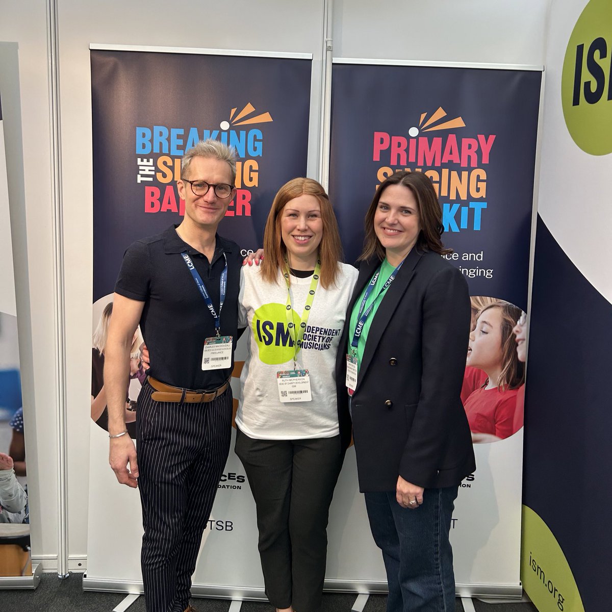 ISM_trust's tweet photo. Ready for even more #PrimarySingingToolkit?
Join us at stand B16 at 2:45pm for a live demo with @Voices_Found! Bring your singing voices and dancing shoes πΆπΊ
#MDEE2024 https://t.co/Ts8p6CZOvO