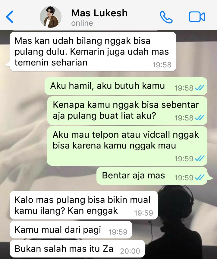 sillytinytoes's tweet image. — secret marriage! 
lee jeno few tweets au