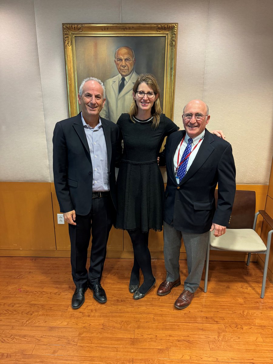 So proud to welcome back @OrthoColumbia alumnus @UCSFOrthosurg @SaraEdwardsMD as grand rounds speaker. Inspirational talk on incorporating exercise for lifelong health. @NYPAdvances @ASESmembers @Inside_TheMatch @MSOSOrtho @AAOS1