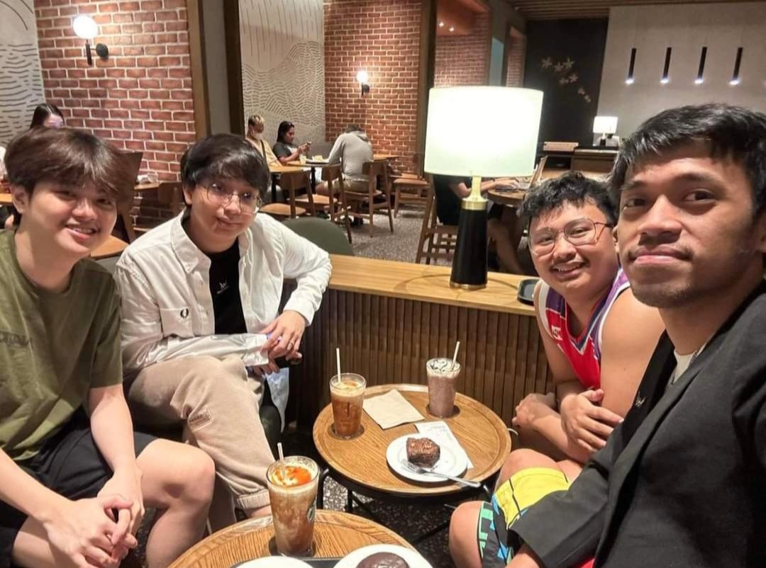v33rywise's tweet photo. vee to tori: after 5 years natin magkakilala ngayon ko lang na experience libre mo

HAHAHAHAHAHA 😭 https://t.co/4P4WXG3sVI