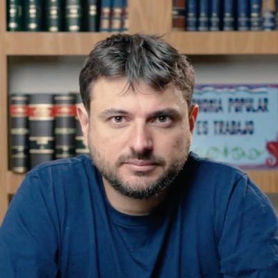carolaaddams's tweet photo. Separados al nacer?
Pareciera que tienen el mismo "ADN" https://t.co/FqwkaUkD9j