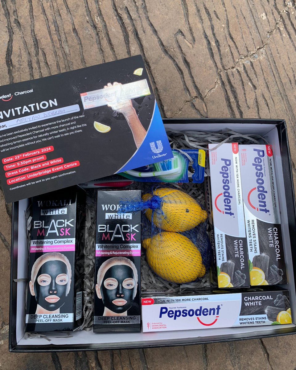 AmeyawDebrah's tweet image. The New Pepsodent Charcoal is known for its excellent cleansing and whitening the teeth for a brighter smile.

#MorePower #MoreBenefits #Pepsodent #PepsodentCharcoal 
@pepsodent_ghana.