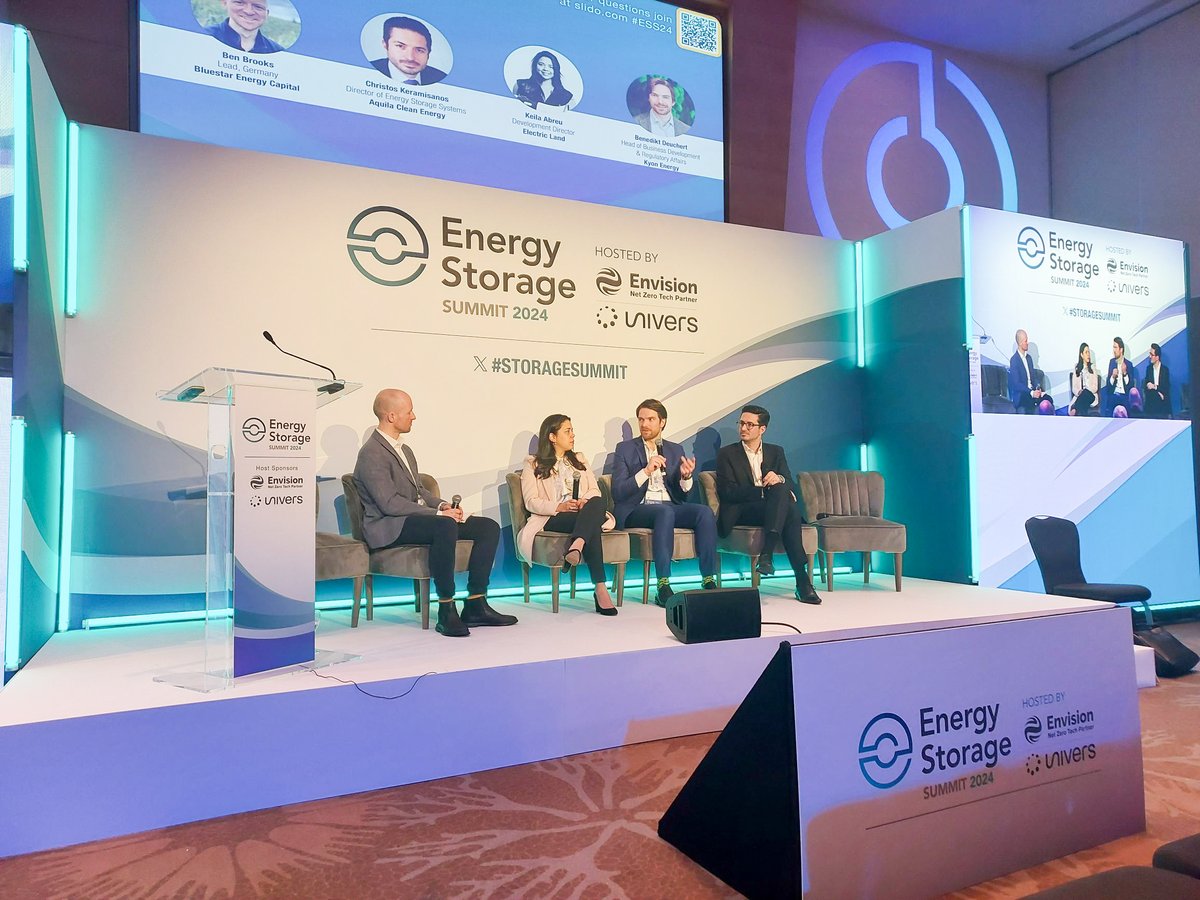 Energy #StorageSummit 2024 - unser Key Takeaway?
Deutschland rückt also größter und liquidester #Strommarkt in den Fokus für #Speicher. Trotz regulatorischer Unsicherheiten ist das Investitionsklima sehr gut, Projekte sind unheimlich begehrt. Wir haben die Trends diskutiert.
