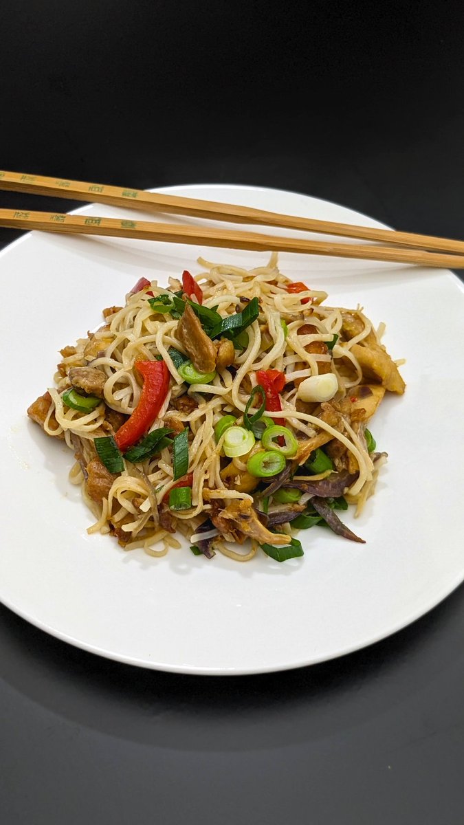 DeliciiSimple's tweet photo. Chinese style chicken 🐔 https://t.co/RrBiIoiV5V