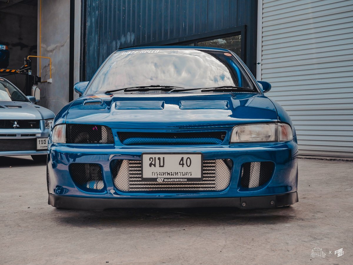 karkrub's tweet photo. Living the dream! Khun Boat's in the only EVO2 Lancer from Bozz Speed in Thailand! 🚗💨✨ Check out the magic at https://t.co/Cx23yCJjjN  
deep dive into his passion for  #EVO2 #BozzSpeed #CarDreams #jdm #jdmcar #carenthusiast #thailand @karkrub #bkk #bangkok #passion #evo https://t.co/zNQ7Sr1jOF