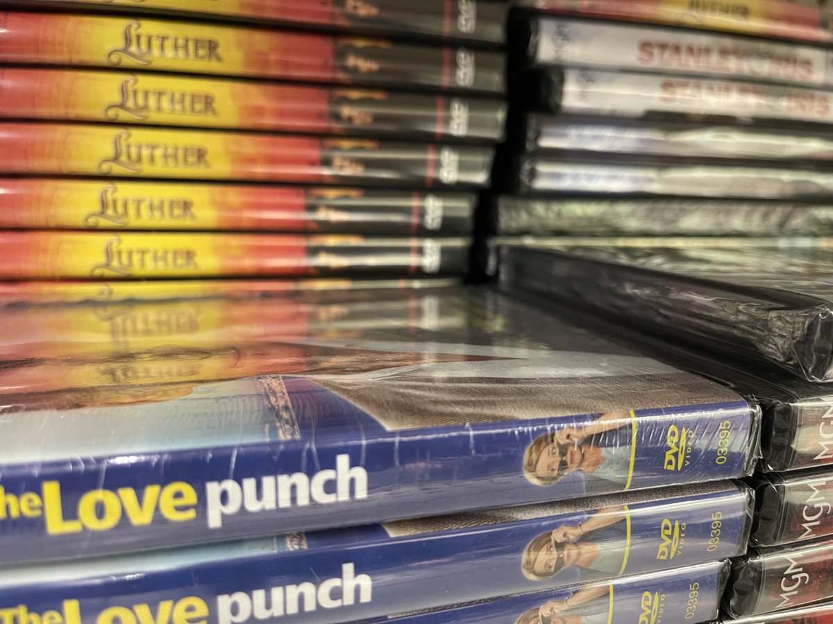 Looks like #ATTDown is making being human a nationwide struggle. No worries though, grab the DVD series at your local library and join the supernatural fun! Who needs TV when you've got a library card? 📚👻