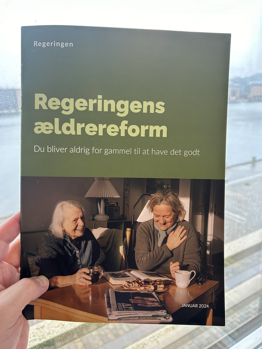 Jesper Beinov (@jesperbeinov) on Twitter photo Sammen med <a href="/arbejdsgiver/">KA</a> & KA Pleje kæmper <a href="/SMVdanmark/">SMVdanmark</a> for at <a href="/regeringDK/">Regeringen</a> forslag om helhedspleje også giver plads til mindre firmaer som underleverandører. Helhedspleje bliver kun succes hvis små leverandører kan byde ind. Enig, S, <a href="/moderaterne_dk/">Moderaterne</a> <a href="/venstredk/">Venstre</a> & opposition? #dkpol Sammen med <a href="/arbejdsgiver/">KA</a> & KA Pleje kæmper <a href="/SMVdanmark/">SMVdanmark</a> for at <a href="/regeringDK/">Regeringen</a> forslag om helhedspleje også giver plads til mindre firmaer som underleverandører. Helhedspleje bliver kun succes hvis små leverandører kan byde ind. Enig, S, <a href="/moderaterne_dk/">Moderaterne</a> <a href="/venstredk/">Venstre</a> & opposition? #dkpol