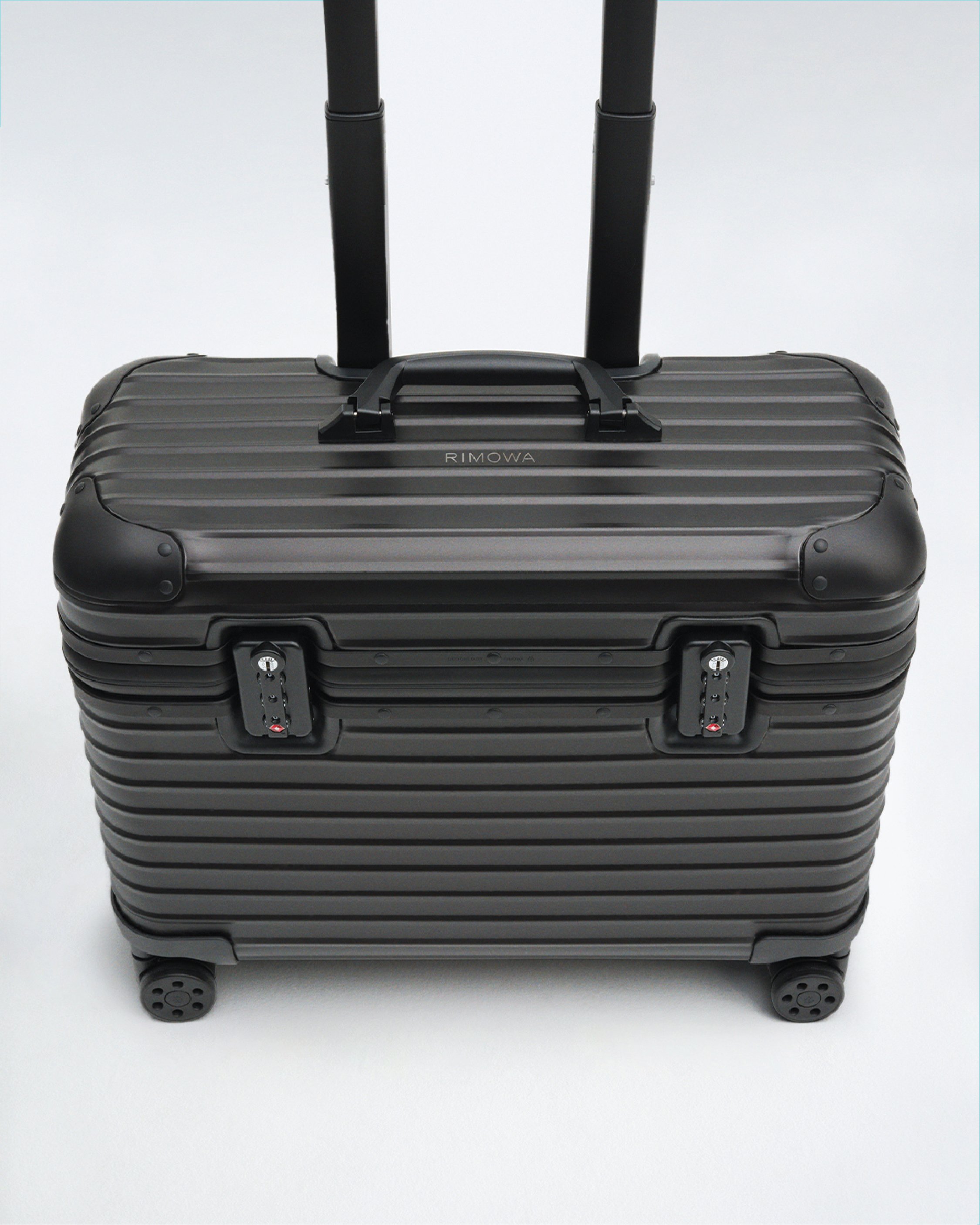 2024年6月23日購入RIMOWAリモワ Pilot case Black 見当たら 2024年6月23日購入RIMOWAリモワ Pilot case Black 見当たら