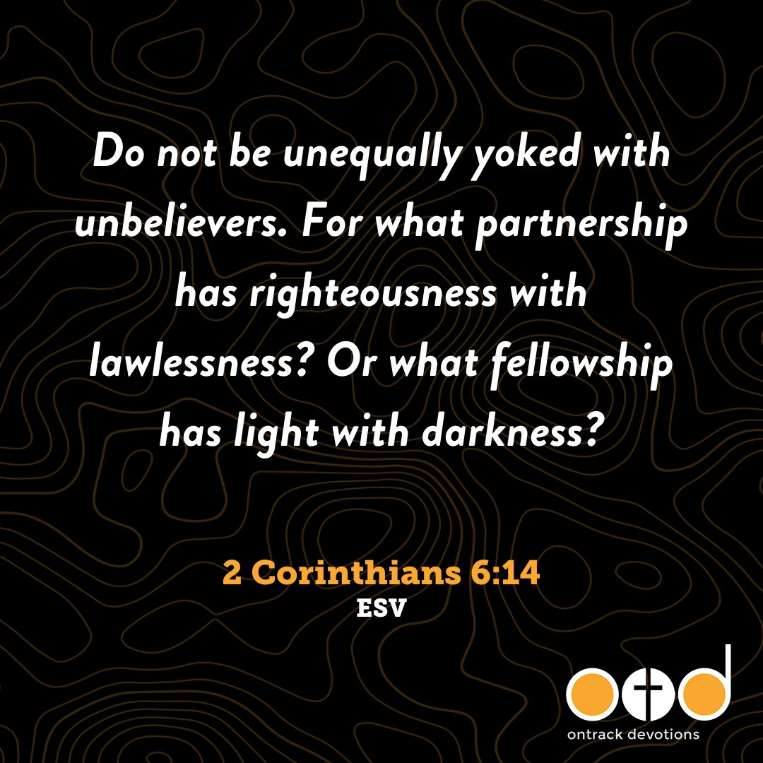 ontrackdevos's tweet image. God&apos;s Word gives us clear reasons why believers should not marry an unbeliever. But what about dating? How can we love and reach out to the unsaved without getting into a confusing and dangerous situation? #Dating #Unsaved #Believers #God #Love #Relationships #ChristianLiving