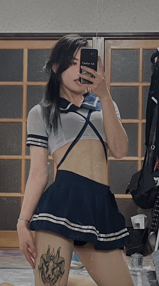 bunnythichcarot's tweet photo. さしぶりね。
学生はどうですは😗
#男の娘 #sissymeet #Cross #Femboy #fwb #男の娘好きと繋がりたい #fypシ #fwbกทม #ladyboy #sissy
#crossdesser #日本から世界へ https://t.co/is93mNEGtV