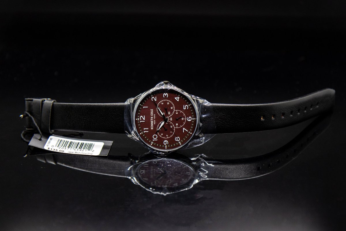 coolieboyrhaj's tweet image. Timeless elegance on your wrist. ⌚ Elevate your style with this sleek Kenneth Cole black leather band watch. #TimelessClass #KennethColeWatch

Cost: US$64/JMD $10,000

FREE DELIVERY IN KINGSTON &amp;amp; ST. ANDREW (DOWNTOWN, CROSS ROADS, LIGUANEA, PAPINE &amp;amp; HALF WAY TREE ONLY).