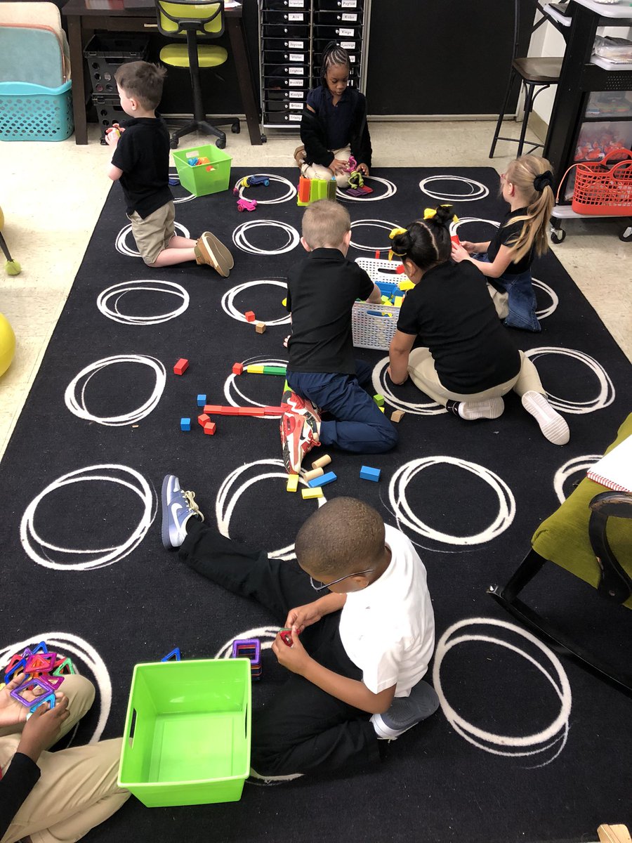 mcguire_teaches's tweet photo. Start your day with PLAY! Creativity, STEM, and collaboration 🤩#WeArePopePanthers #ChooseUs https://t.co/nLMMNuG50o