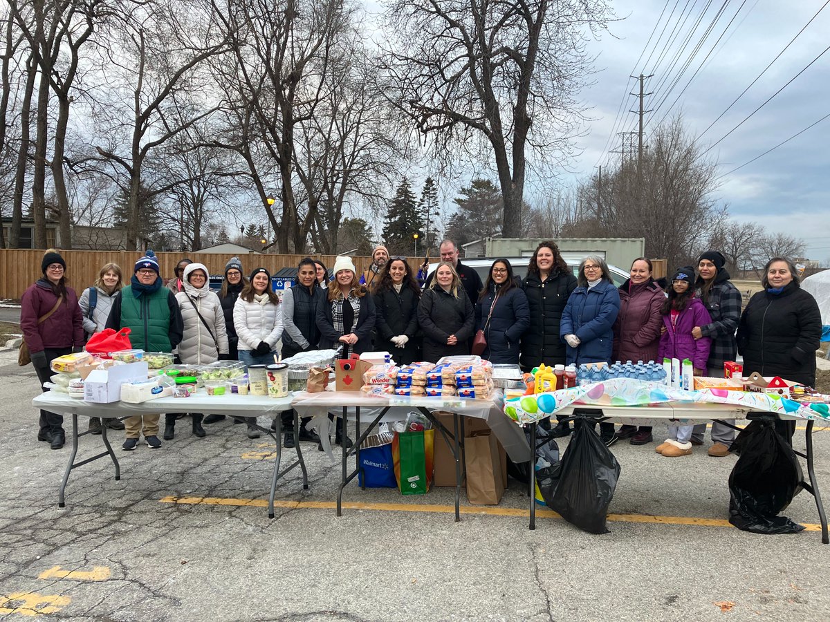 GuildPeel's tweet photo. Yesterday, members of the PCTG gathered at the Peel Family Shelter for our first ever BBQ to feed the unhoused. Over 50 members attended the Lenten initiative feeding over 80 people! Stay tuned for more information about upcoming Guild events &amp; retreats.

#Lent2024 #PCTG https://t.co/Hvxy7zBu6H