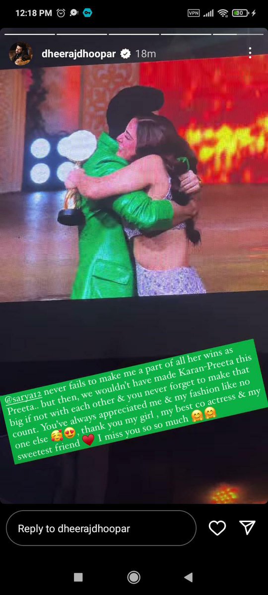 alliswellsy's tweet photo. Genuinely haven't seen a bond like theirs.. So pure, so beautiful, so strong and they just give 'You and me against the world' vibes.. Diff shows, diff chars, diff costars, but last tym too she dedicated award to him nd this time too. Do they care what anyone else think? NO ❤️😭 https://t.co/Q5jflAhVP4