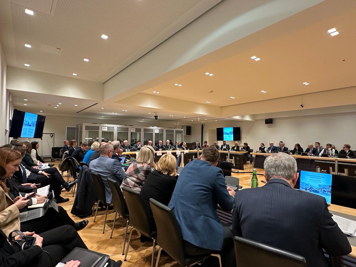 Full house at the OSCE Parliamentary Assembly in Vienna to present the Navalny Act (confiscating the $300 billion of frozen Russian central bank reserves and giving to Ukraine). We need to send a message to Putin: your murder of Navalny just cost you $300 billion