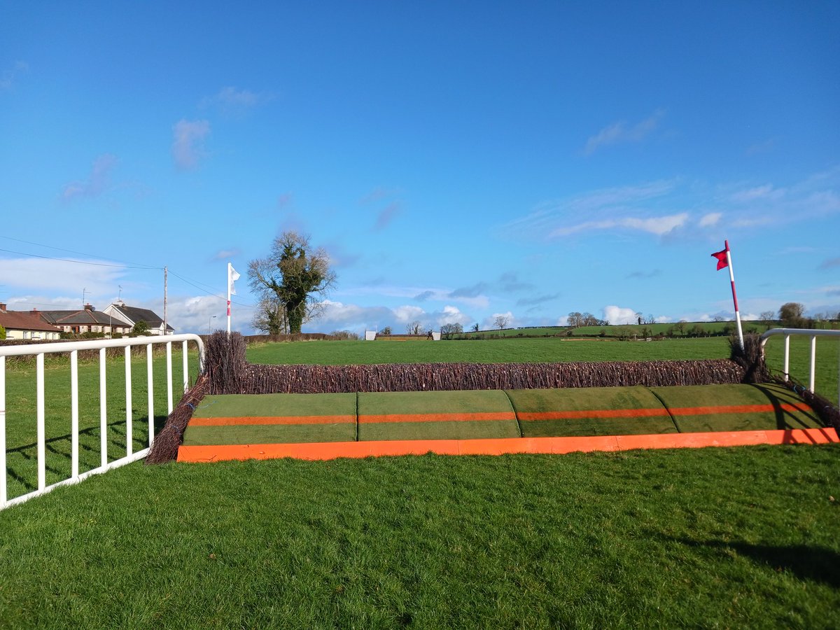 Farmacaffley point to point tweet media