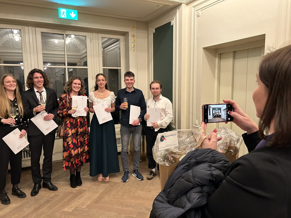 HeikeMayer12's tweet photo. Congratulations to the 629 graduates of the Phil-nat Faculty @unibern ! Stay in touch with @unibern & help us be an #EngagedUniversity https://t.co/uqR9H2Nhnn