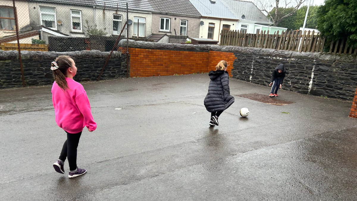 PlaySports tweet media