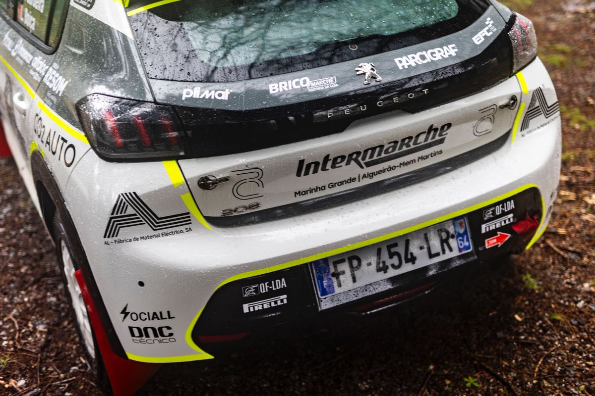 Ladies and Gentlemen,

𝐃𝐑𝐄𝐒𝐒 𝐂𝐎𝐃𝐄 para o fim de semana ✨

#RafaelCardeira