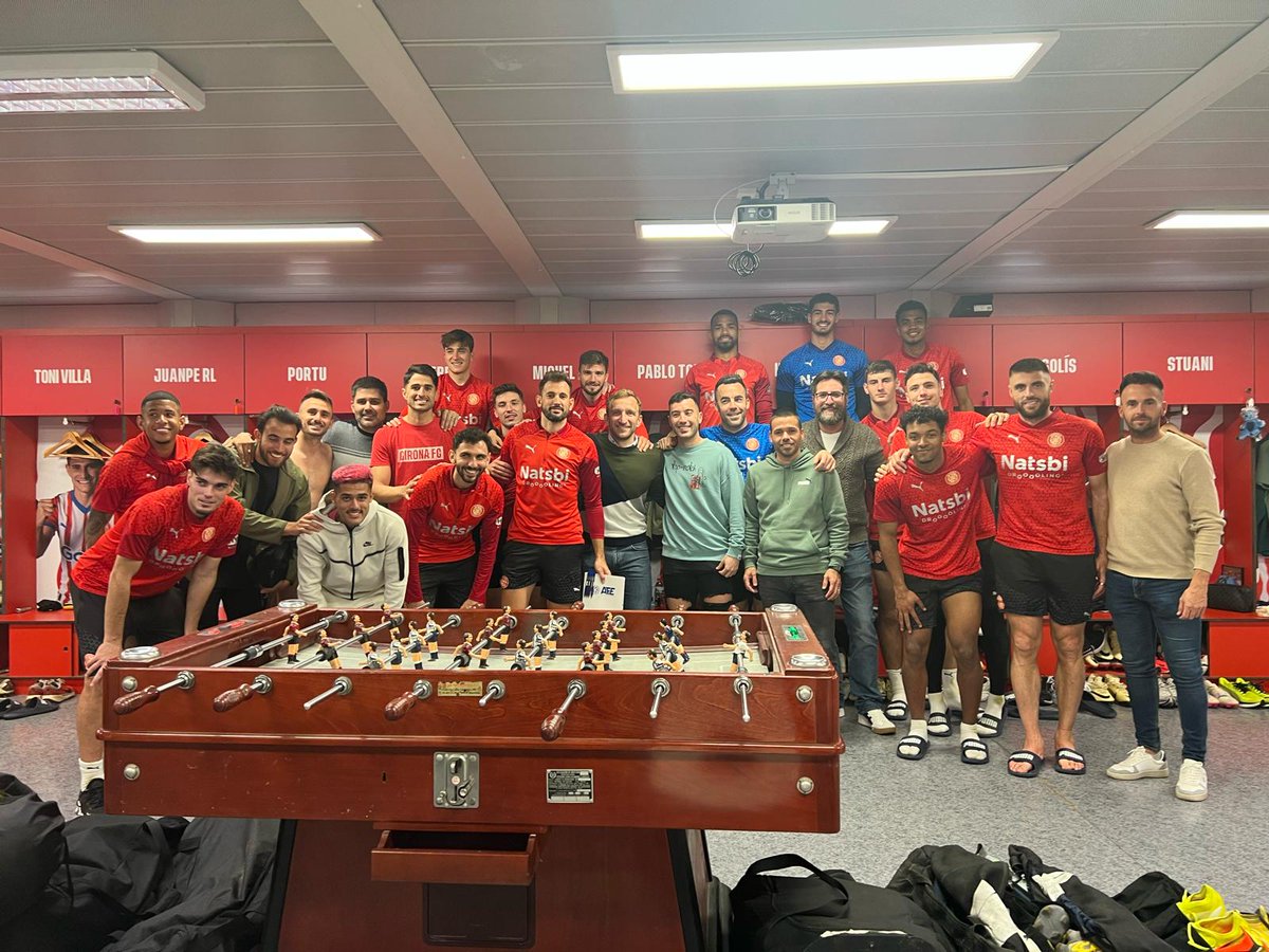 Fantástica jornada visitando a nuestros compañeros del @GironaFC ⚽️.

¡Muchas gracias, chicos, por vuestro tiempo y amabilidad!

#UnidosSomosMásFuertes 💪 #VisitasAFE