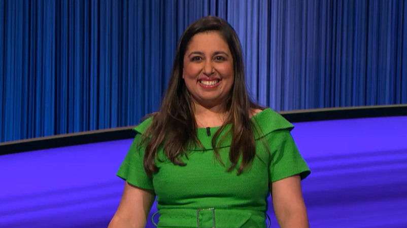 In @uoftmedicine’s new alumni profile, @juveriazaheer talks about competing on @Jeopardy’s Tournament of Champions, having the best job in the world at @CAMHnews, and embracing second chances. bit.ly/3T7hagN