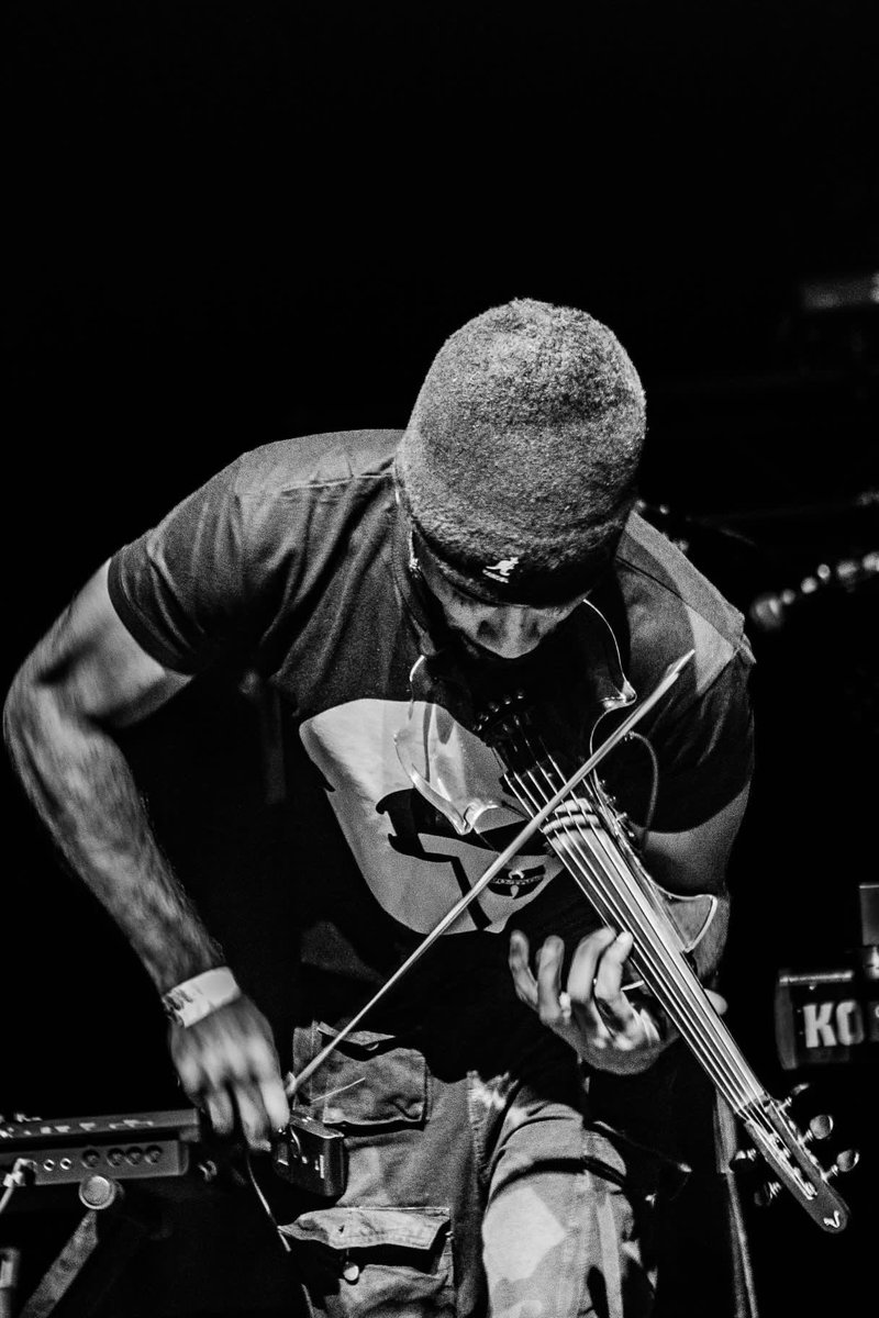 Shayshahn MacPherson (@phearnone) on Twitter photo Beautiful shot by @charlottegripsfotografie from the #Gza & <a href="/PhunkyNomads/">Phunky Nomads (Ramsey Jones)</a> show in Eindhoven Netherlands 🇳🇱 in the #Effenaar venue. #gzaviolinist #gza #European #tour #wutangclan #liquidswords #Eindhoven Beautiful shot by @charlottegripsfotografie from the #Gza & <a href="/PhunkyNomads/">Phunky Nomads (Ramsey Jones)</a> show in Eindhoven Netherlands 🇳🇱 in the #Effenaar venue. #gzaviolinist #gza #European #tour #wutangclan #liquidswords #Eindhoven