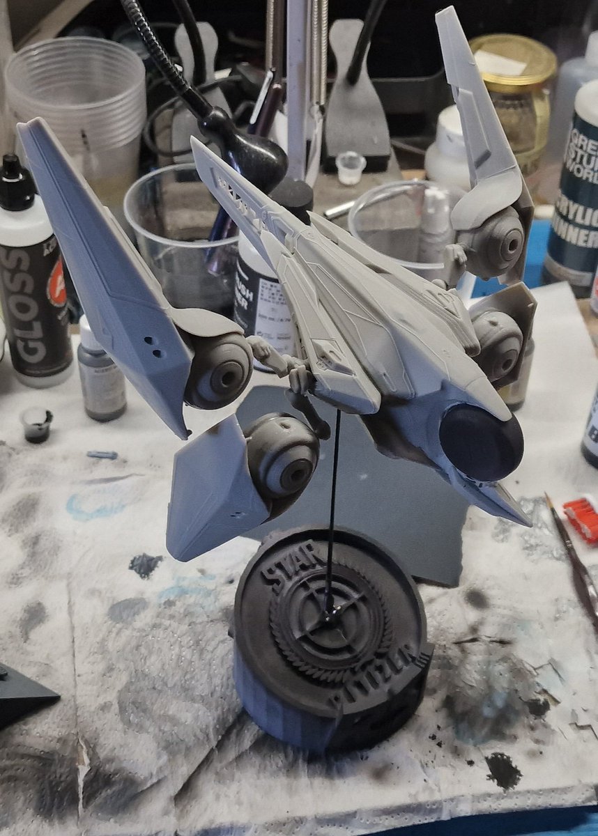 Polacus_W's tweet image. a bug has sneaked into my workshop...
 I'll have to paint it