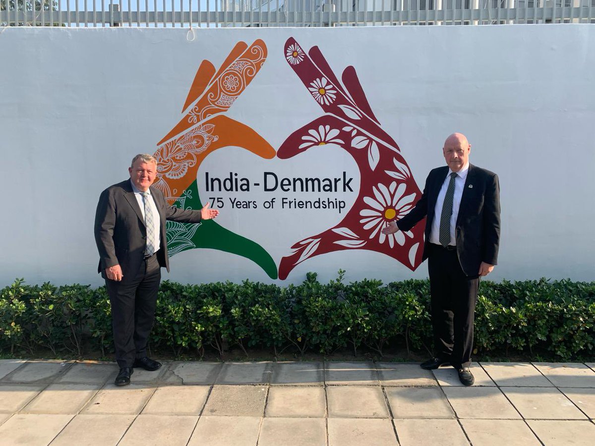 svane_freddy's tweet photo. India-Denmark friendship celebrates its 75th anniversary. Cordial, friendly and green ties are driving our friendship from G2G, B2B and P2P. Our joint logo symbolizes it. @DenmarkinIndia @DanishMFA @IndiainDenmark @PMOIndia @DrSJaishankar @larsloekke https://t.co/fHV5CkAnsQ